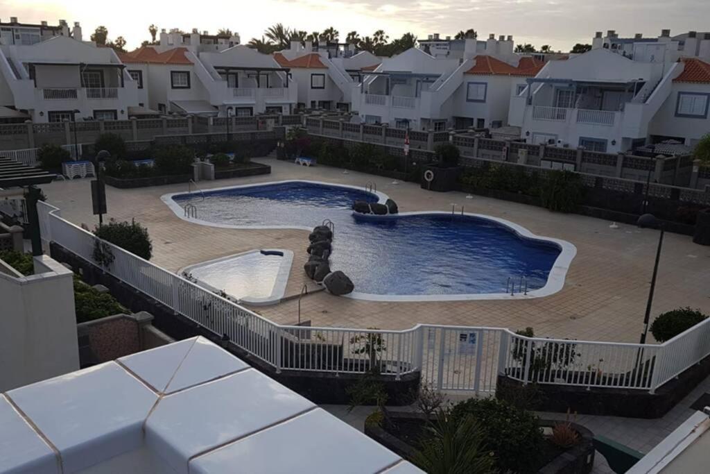 Private Apartment With Roof Terrace Arona  Εξωτερικό φωτογραφία