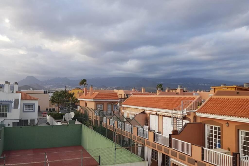 Private Apartment With Roof Terrace Arona  Εξωτερικό φωτογραφία