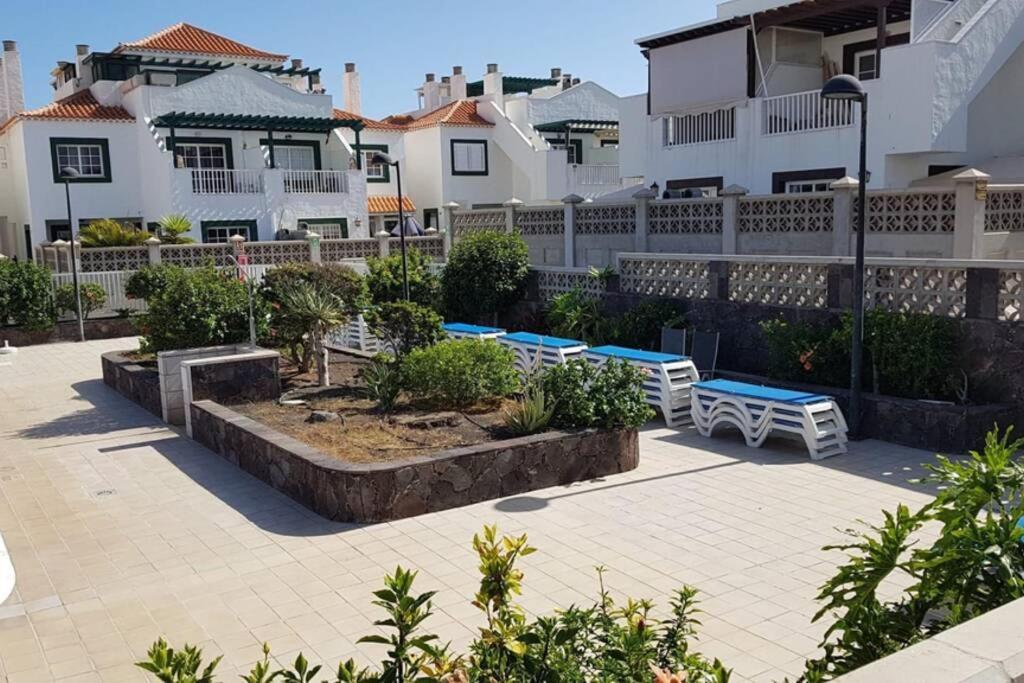 Private Apartment With Roof Terrace Arona  Εξωτερικό φωτογραφία
